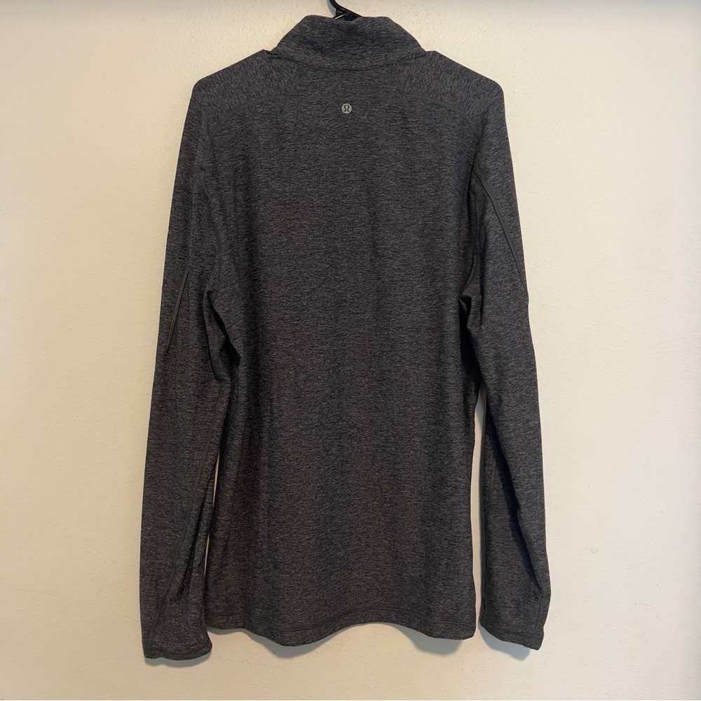 Lululemon Mens Surge Half Zip Size XL Color Grey